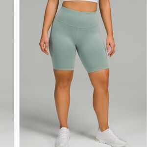 LULULEMON Wunder Train Contour 8” 8 EUC